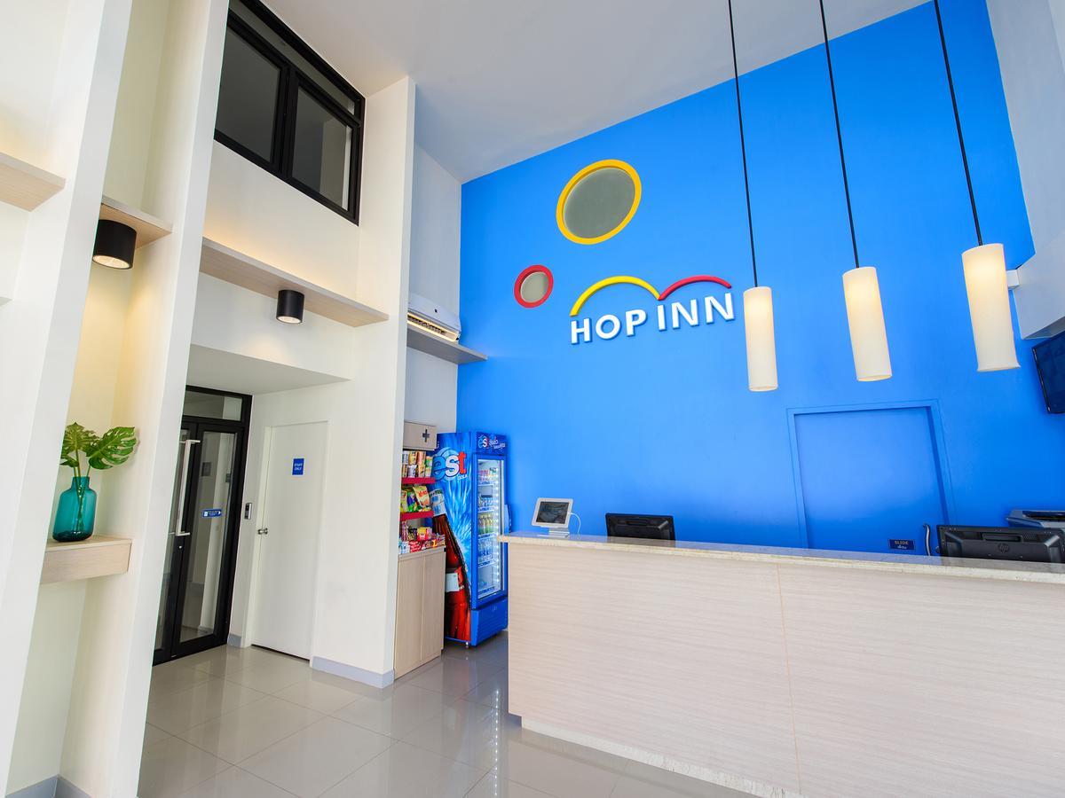 Hop Inn Nakhon Sawan Exteriör bild
